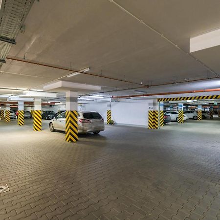 Wilczak Apartment With Free Garage Poznan By Noclegi Renters Esterno foto
